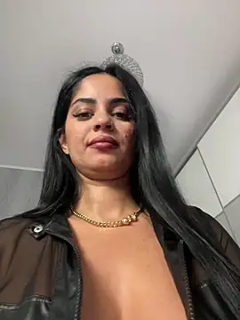  adelle online show from 10/16/25, 12:17