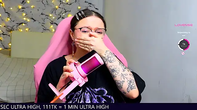 me  hanna online show from 03/04/25, 11:32