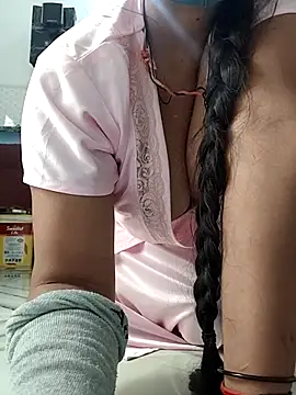 Snapshot of Archna-ji chatting on 11/06/25, 05:41 Archna-ji online show from 11/06/25, 05:41