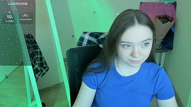 Florence meow online show from 03/27/26, 07:36