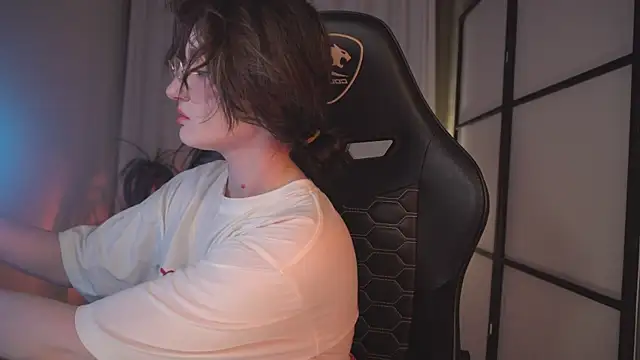 ELLIEJAY online show from 02/06/25, 08:23