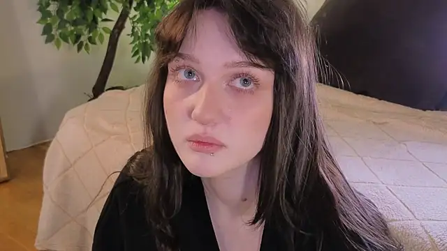 ELLIEJAY online show from 11/12/25, 05:19