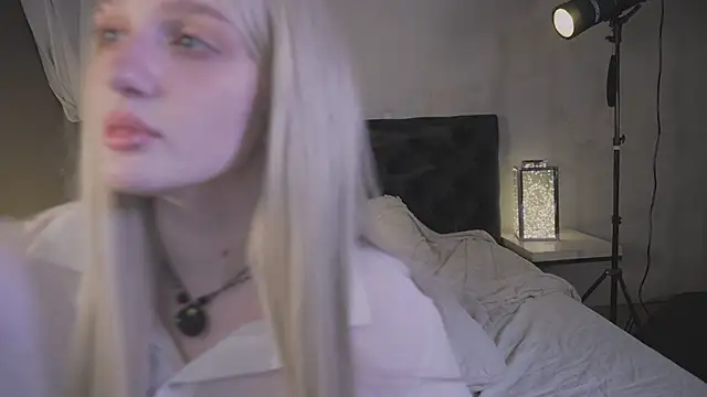 ELLIEJAY online show from 05/22/26, 05:25