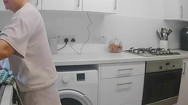 magical mia online show from 11/04/25, 10:25