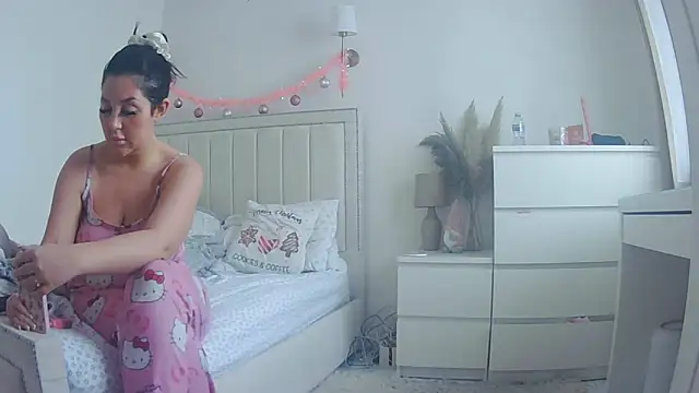 magical mia online show from 12/22/25, 10:23