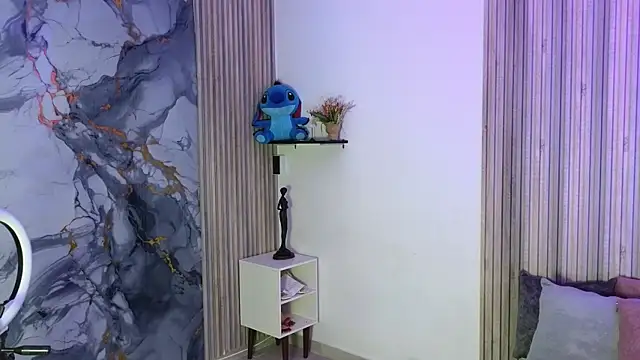 LissaWiild online show from 12/19/25, 08:16