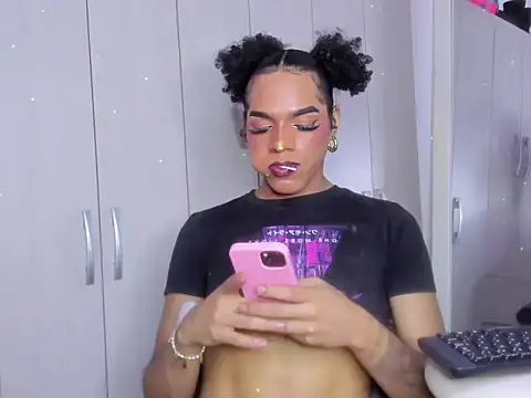 Kendall Hotsexy x online show from 04/05/26, 03:04