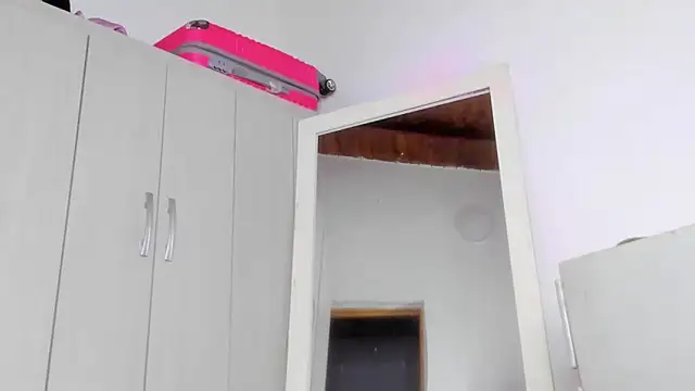 Kendall Hotsexy x online show from 04/14/26, 07:58