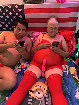 Snapshot of Grandma_Mature23 chatting on 02/24/25, 01:46 Grandma Mature23 online show from 02/24/25, 01:46