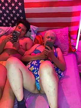 Snapshot of Grandma_Mature23 chatting on 02/27/25, 02:21 Grandma Mature23 online show from 02/27/25, 02:21