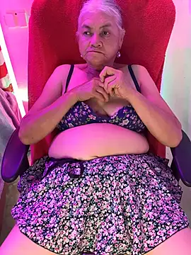 Snapshot of Grandma_Mature23 chatting on 03/03/25, 04:03 Grandma Mature23 online show from 03/03/25, 04:03