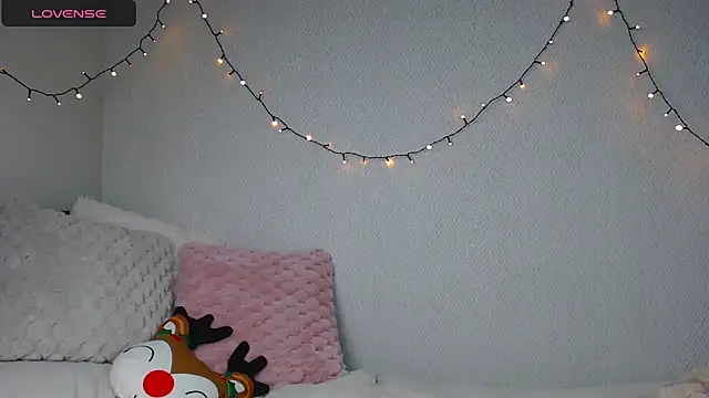 Nicole blonde0 online show from 01/20/25, 09:01