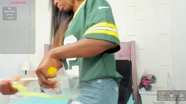 MonicaSchwartz online show from 02/24/26, 07:45