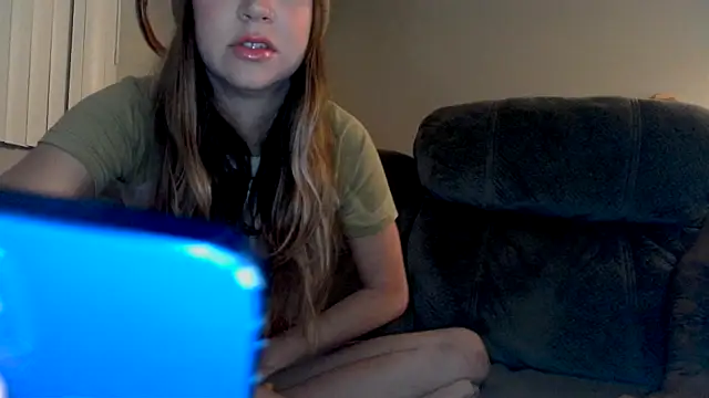 molly witha chance online show from 11/29/25, 07:33