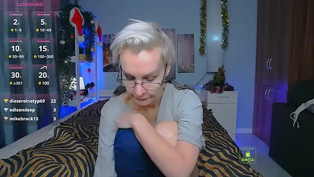 HelgaHimmell online show from 12/24/24, 01:06