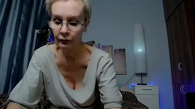 HelgaHimmell online show from 01/29/25, 06:54