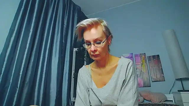 HelgaHimmell online show from 03/15/25, 10:00