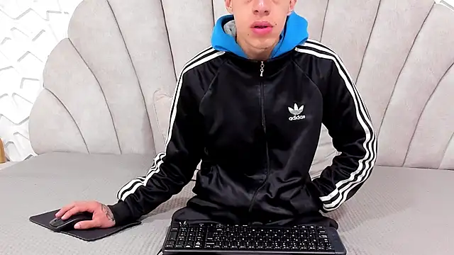 thiago19s online show from 03/12/25, 03:18