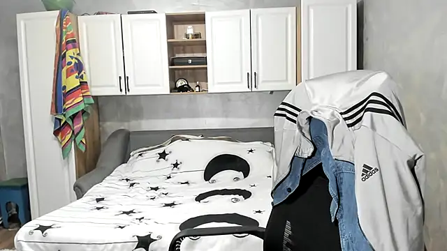 ANGELALEXYNO2024 online show from 10/25/25, 05:08