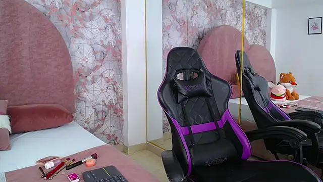 LexaDeRusso online show from 03/02/25, 07:45