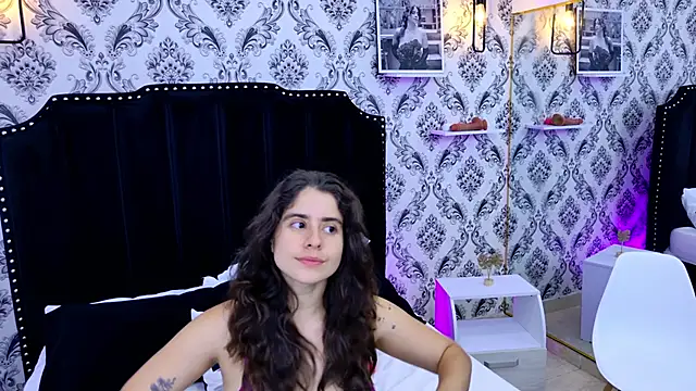 LexaDeRusso online show from 04/19/26, 07:49