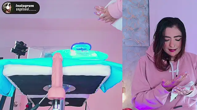 Angelst   online show from 11/22/25, 06:01