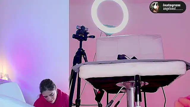 Angelst   online show from 03/08/26, 08:07