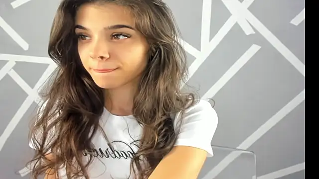 Snapshot of BabyAylin chatting on 12/03/24, 05:20 BabyAylin online show from 12/03/24, 05:20