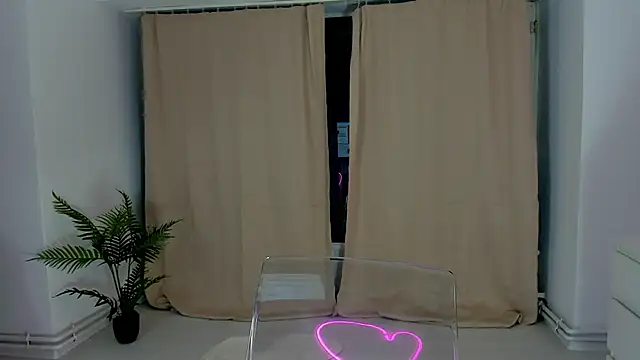 Snapshot of BabyAylin chatting on 10/03/25, 04:20 BabyAylin online show from 10/03/25, 04:20