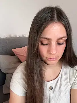 Snapshot of Loella-Rose chatting on 01/26/25, 10:55 Loella-Rose online show from 01/26/25, 10:55