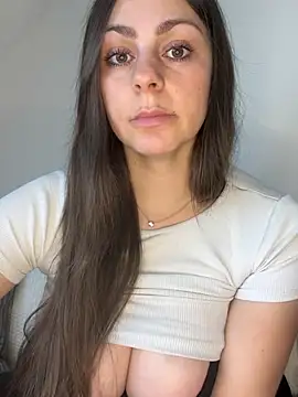 Loella-Rose online show from 06/14/26, 11:01