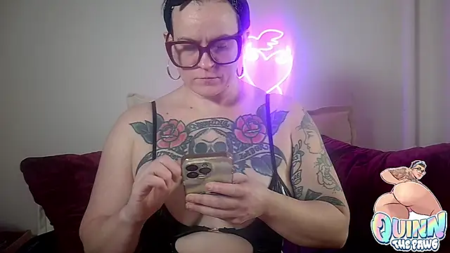 quinnmariexo online show from 11/20/25, 03:56