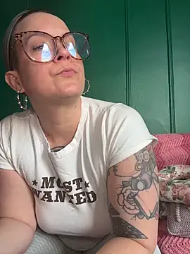 quinnmariexo online show from 03/30/26, 06:42