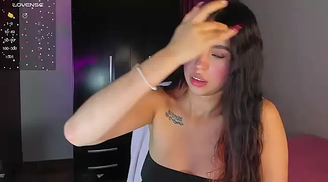 Snapshot of youpinkgirl_ chatting on 03/01/25, 02:37 youpinkgirl  online show from 03/01/25, 02:37