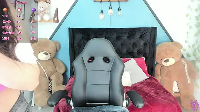 Snapshot of youpinkgirl_ chatting on 10/03/25, 08:17 youpinkgirl  online show from 10/03/25, 08:17