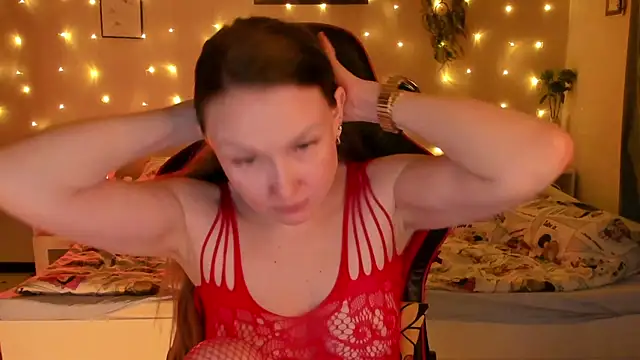 desperatehousewife   online show from 06/29/26, 08:20