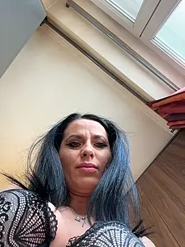 Hotmomcheckk  online show from 03/24/26, 10:20