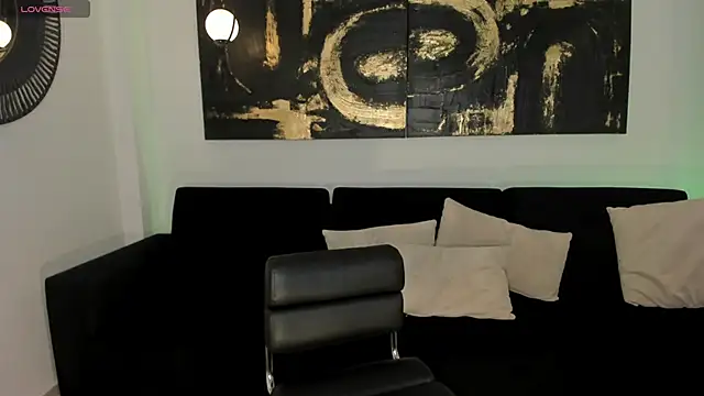 MollySundersX online show from 03/16/25, 02:21