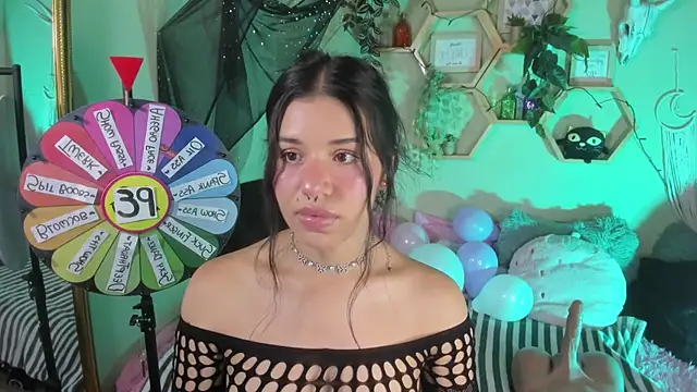 MiaaRose online show from 02/11/25, 03:29