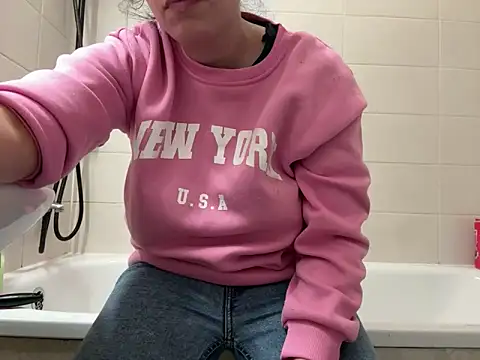 czruz online show from 11/07/25, 07:36