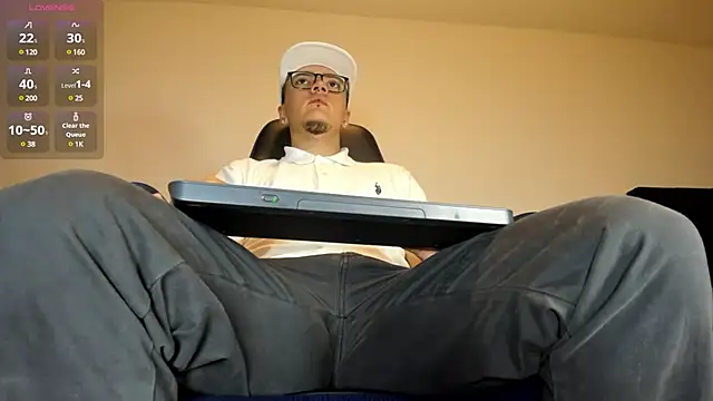 Snapshot of male_pussy chatting on 03/09/25, 04:05 male pussy online show from 03/09/25, 04:05