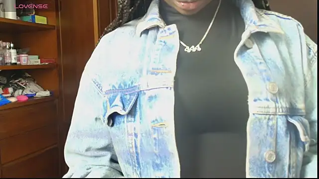 Raquel jones online show from 10/03/25, 12:24