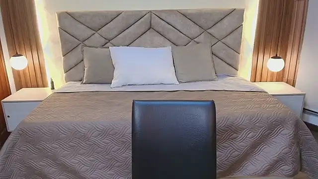 Raquel jones online show from 04/22/26, 12:07