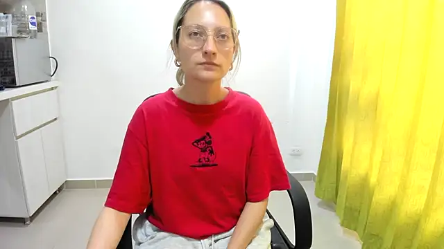 Adele johnsonn1 online show from 12/29/24, 04:40