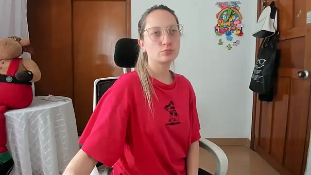 Snapshot of Adele_johnsonn1 chatting on 06/10/26, 07:46 Adele johnsonn1 online show from 06/10/26, 07:46