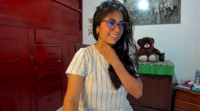 Isabellaa22 1 online show from 01/09/25, 03:58