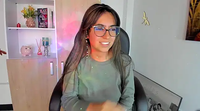 Isabellaa22 1 online show from 03/12/25, 04:56