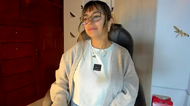 Isabellaa22 1 online show from 02/19/26, 01:23