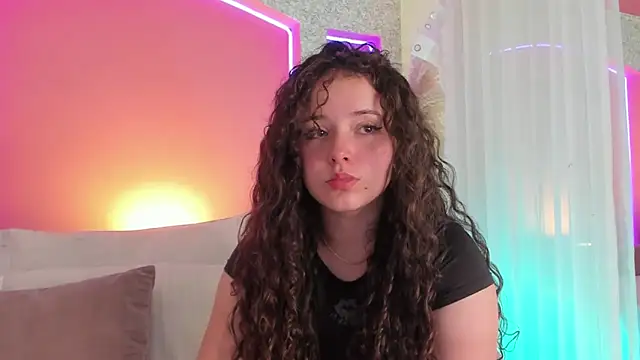 Snapshot of Aurora_aaa chatting on 12/13/24, 11:06 Aurora aaa online show from 12/13/24, 11:06