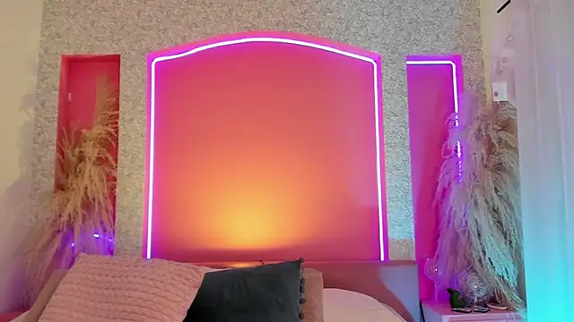 Snapshot of Aurora_aaa chatting on 01/14/25, 07:43 Aurora aaa online show from 01/14/25, 07:43